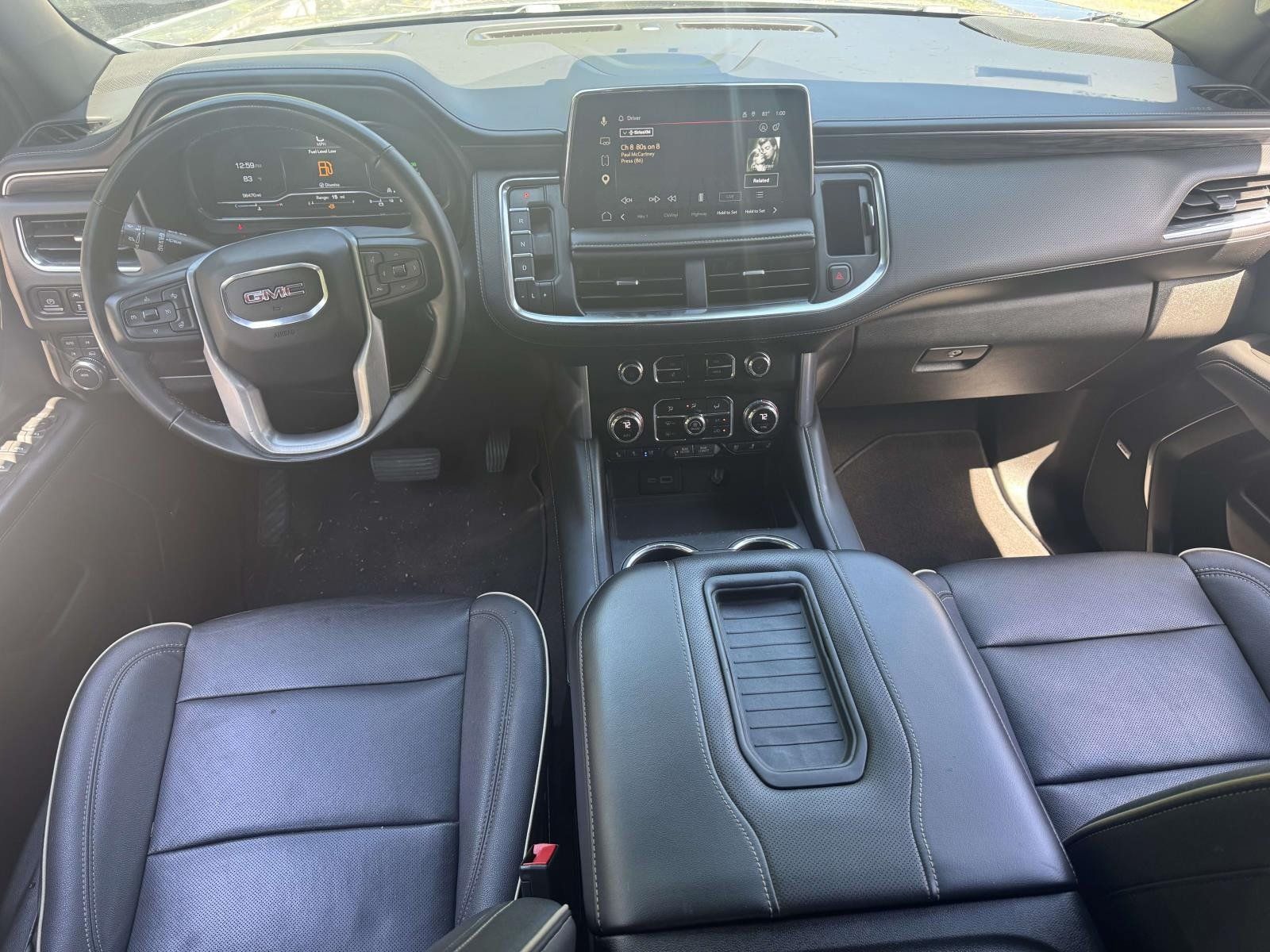 Used 2023 GMC Yukon SLT w/ SLT Premium Package AWD/4WD image 11
