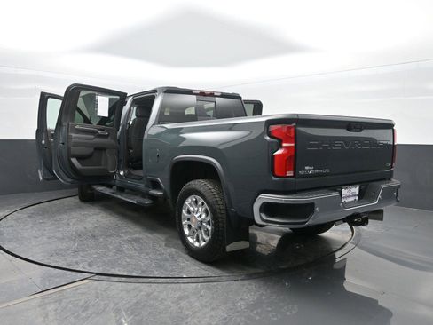 Used 2025 Chevrolet Silverado 2500 LTZ w/ LTZ Premium Package image 55