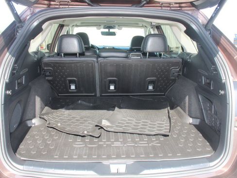 Used 2021 Subaru Outback Limited XT AWD/4WD image 16