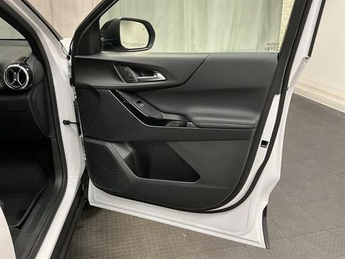 New 2027 Chevrolet Equinox LT w/ Safety and Technology Package AWD/4WD image 35