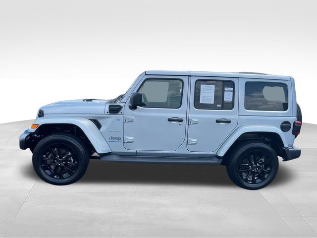 Used 2024 Jeep Wrangler Unlimited Sahara w/ Technology Group AWD/4WD image 2