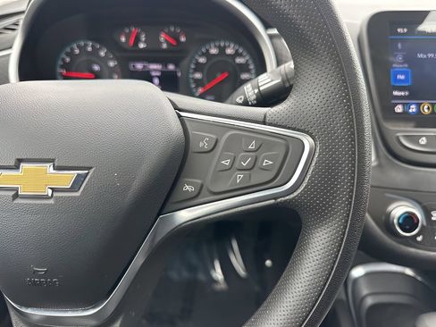 Used 2024 Chevrolet Malibu LT image 16