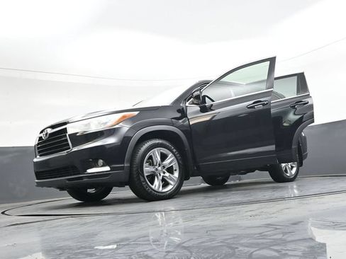 Used 2015 Toyota Highlander Limited AWD/4WD image 44