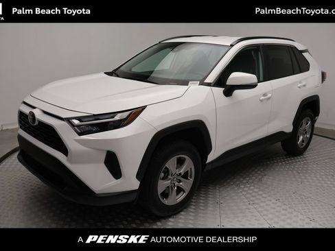 Certified 2025 Toyota RAV4 XLE FWD image 1