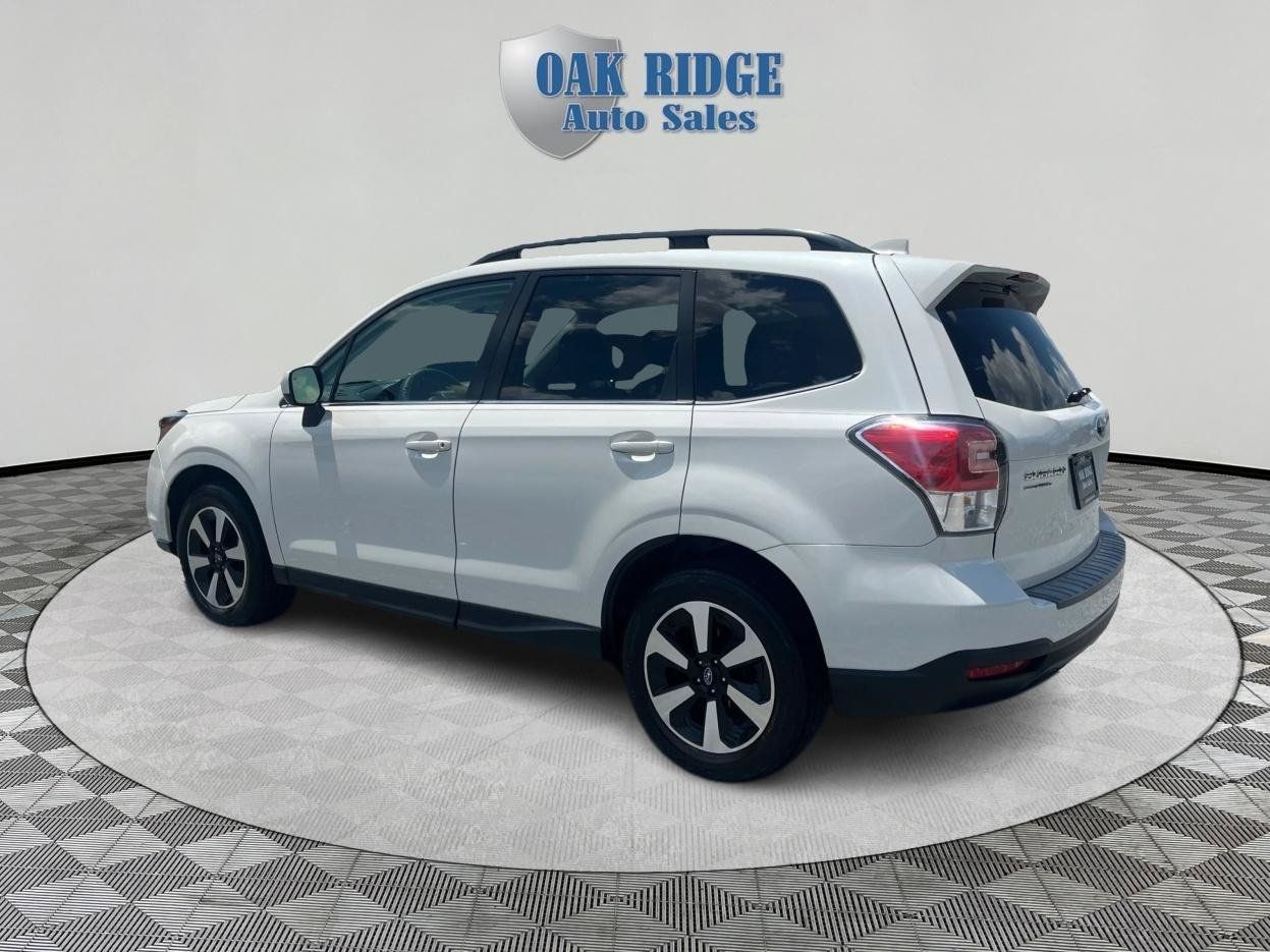 Used 2018 Subaru Forester 2.5i Limited AWD/4WD image 7