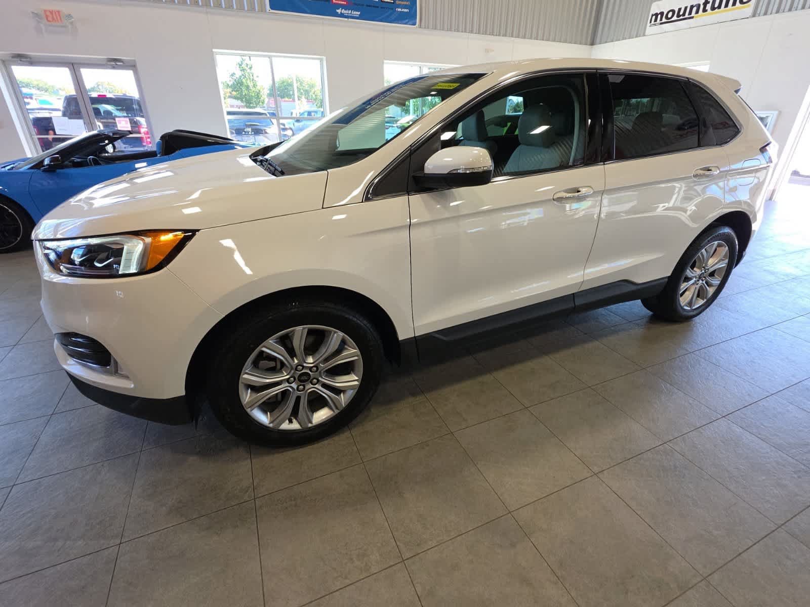 Used 2024 Ford Edge Titanium w/ Equipment Group 301A AWD/4WD image 12