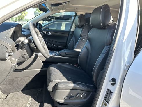 Used 2021 Genesis GV80 3.5T w/ Advanced Package 06 AWD/4WD image 3