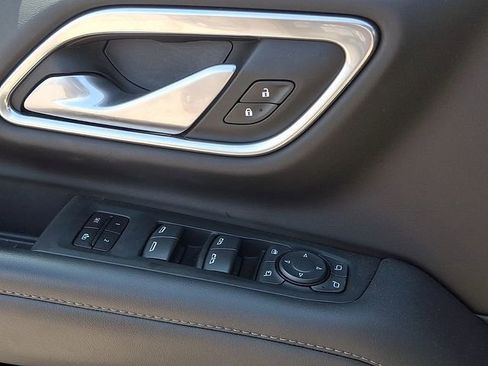 Used 2022 Chevrolet Tahoe Z71 w/ Z71 Off-Road Package image 24