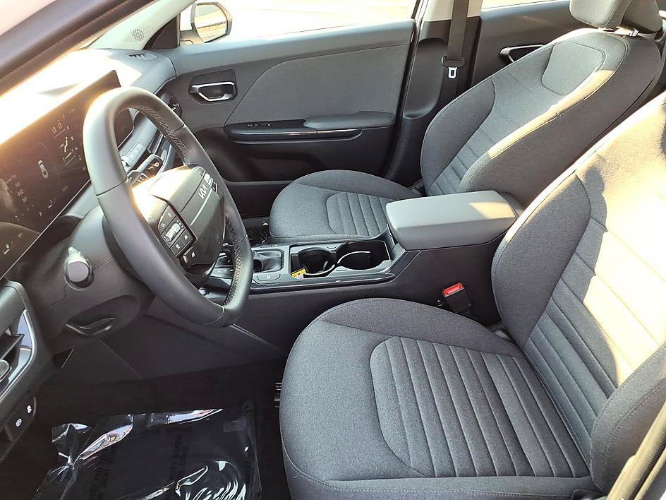 Used 2025 Kia K4 EX FWD image 14