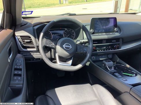 Used 2023 Nissan Rogue SV w/ SV Premium B Package FWD image 9