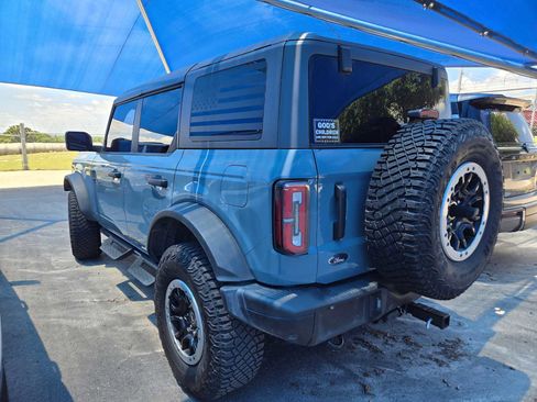 Used 2023 Ford Bronco Badlands w/ Sasquatch Package AWD/4WD image 3