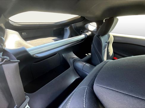 Used 2014 Nissan 370Z Coupe image 24