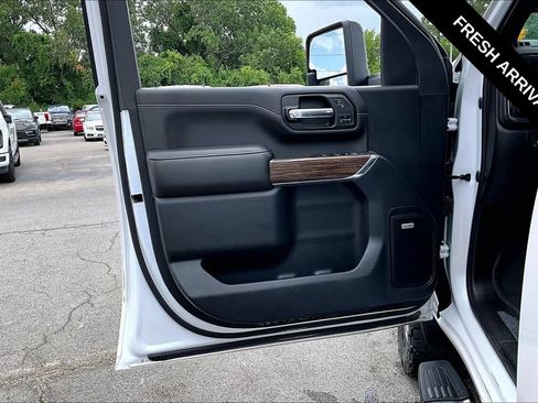 Used 2021 Chevrolet Silverado 2500 High Country w/ Z71 Off-Road Package AWD/4WD image 20