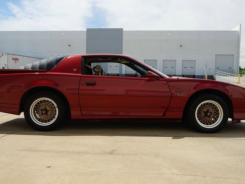 Used 1987 Pontiac Firebird Trans Am image 18