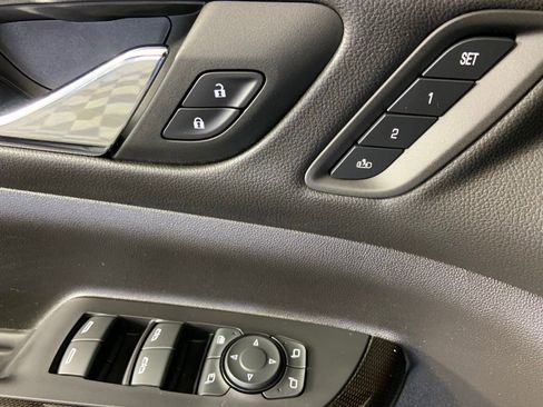 Used 2023 GMC Acadia AT4 w/ Technology Package AWD/4WD image 32