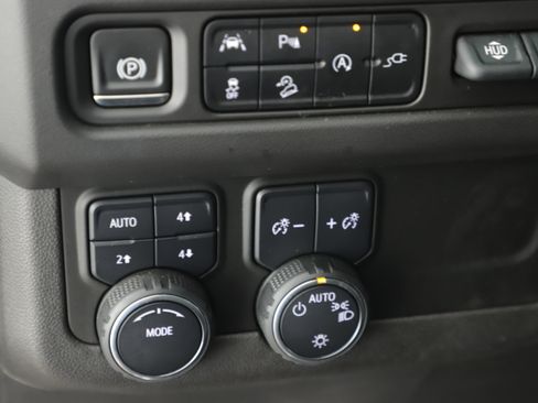 Used 2021 Chevrolet Tahoe Premier w/ Texas Edition image 11