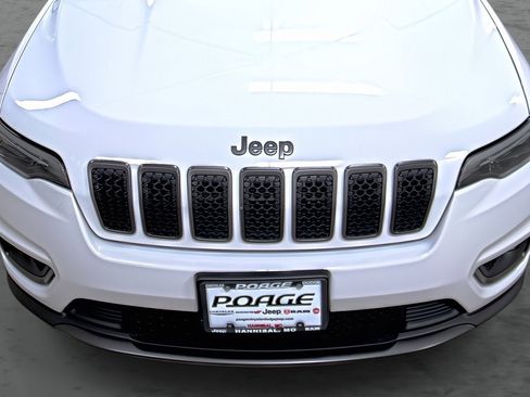 Used 2021 Jeep Cherokee Latitude Lux 80th Anniv w/ Quick Order Package 26U 80TH FWD image 16