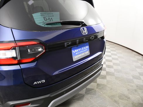 Certified 2023 Honda Pilot EX-L image 15