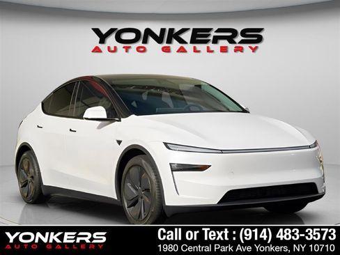 Used 2026 Tesla Model Y Long Range image 15