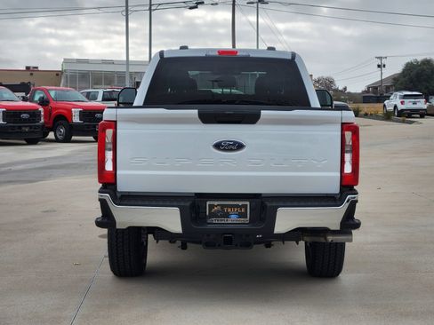 New 2026 Ford F250 XLT w/ FX4 Off-Road Package AWD/4WD image 7