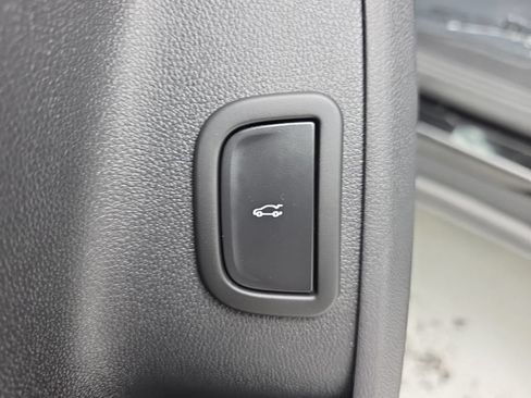 Used 2024 GMC Acadia Elevation w/ LPO, Floor Liner Package AWD/4WD image 19