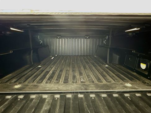 Used 2019 Toyota Tacoma TRD Sport image 30