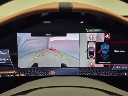 Used 2024 Ferrari Roma Spider image 39