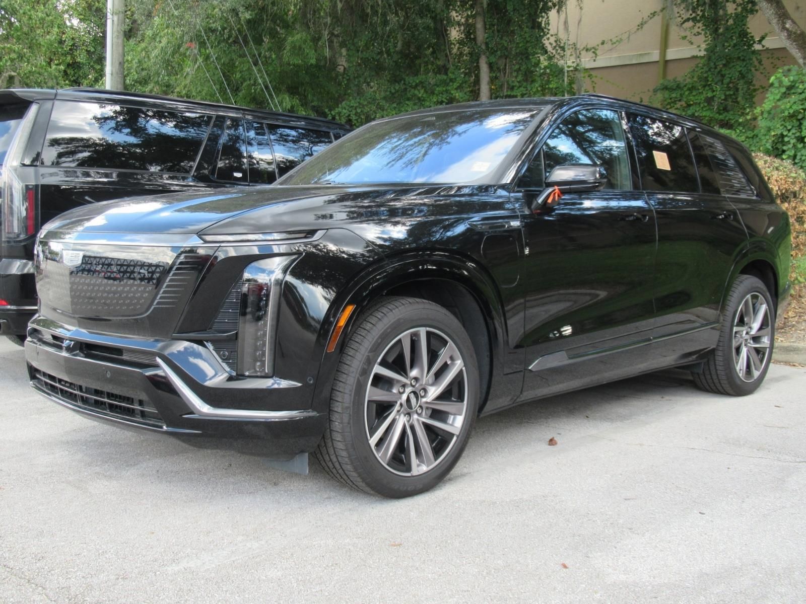 Used 2026 Cadillac Vistiq Sport w/ LPO, Floor Liner Package AWD/4WD image 3