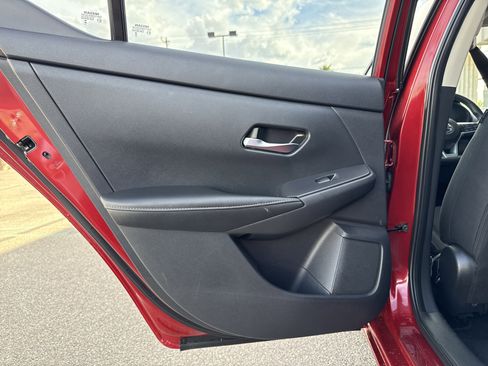 Used 2022 Nissan Sentra SV w/ Trunk Package image 23