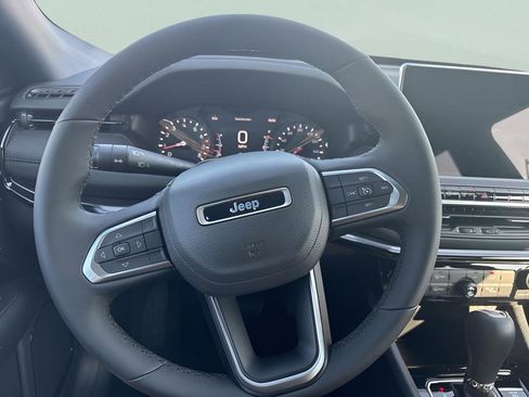 New 2026 Jeep Compass Latitude AWD/4WD image 13