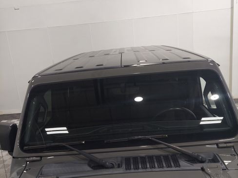 Used 2021 Jeep Wrangler Unlimited Sahara w/ Uconnect 4C Nav & Sound Group AWD/4WD image 5