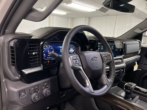 New 2026 Chevrolet Silverado 1500 RST AWD/4WD image 10