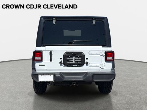 Used 2022 Jeep Wrangler Unlimited Sport AWD/4WD image 5