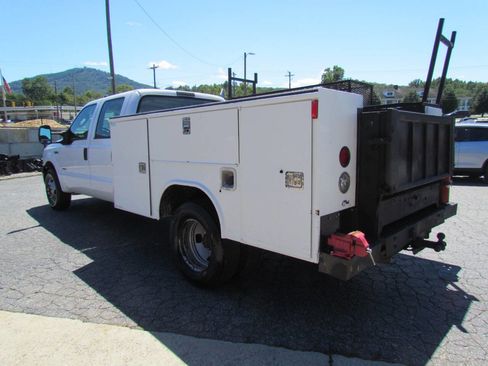 Used 2006 Ford F350 XL image 5