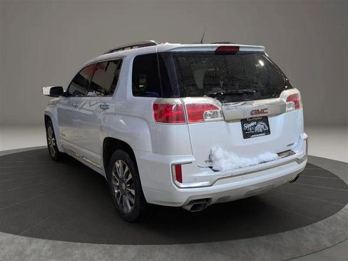 Used 2017 GMC Terrain Denali image 3