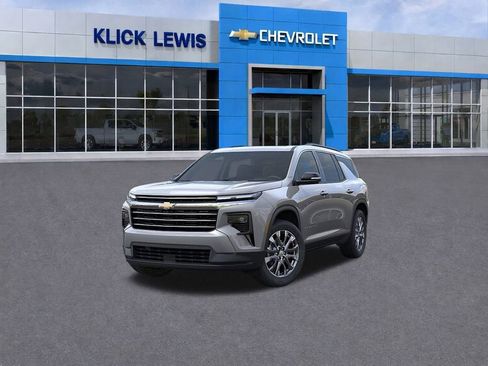 New 2026 Chevrolet Traverse LT w/ Sun and Wheel Package image 8