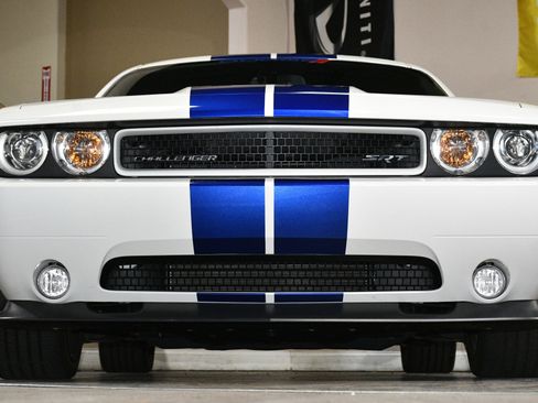 Used 2011 Dodge Challenger SRT8 w/ SRT Option Group II image 81