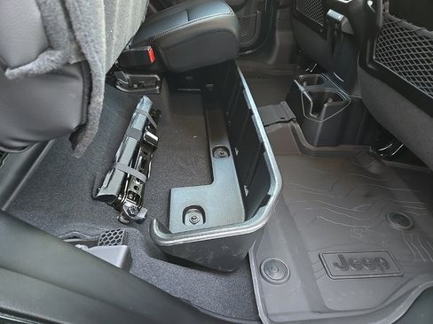 New 2026 Jeep Gladiator Sport image 91