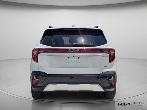 Certified 2024 Kia Seltos SX w/ SX Sunroof Package AWD/4WD image 6
