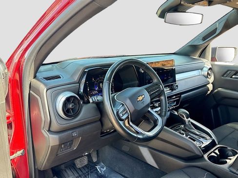 Used 2023 Chevrolet Colorado LT w/ LT Convenience Package image 9