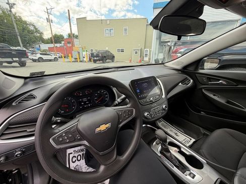 Used 2024 Chevrolet Malibu LT w/ LPO, Floor Liner Package FWD image 21
