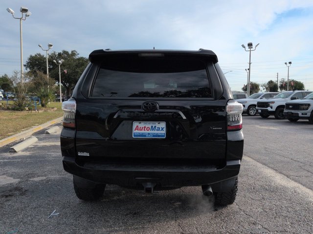 Used 2022 Toyota 4Runner SR5 Premium w/ Moonroof Package AWD/4WD image 4