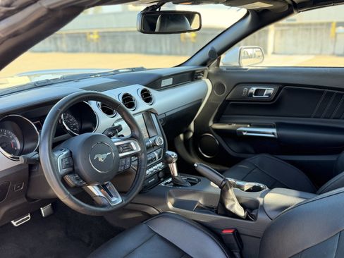 Used 2017 Ford Mustang Premium RWD image 16