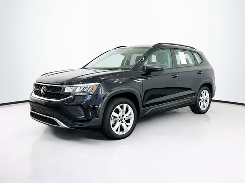 Used 2023 Volkswagen Taos S image 3