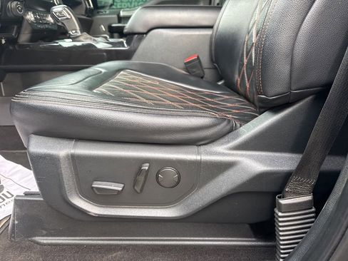 Used 2019 Ford F150 Lariat w/ Equipment Group 502A Luxury image 9