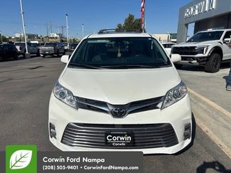 Used 2020 Toyota Sienna XLE w/ XLE Navigation Package AWD/4WD video 2