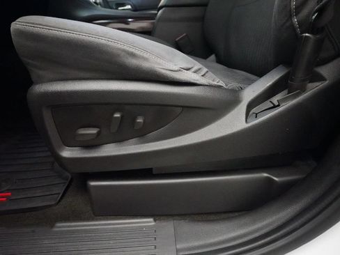 Used 2015 GMC Yukon XL SLE w/ Convenience Package AWD/4WD image 30
