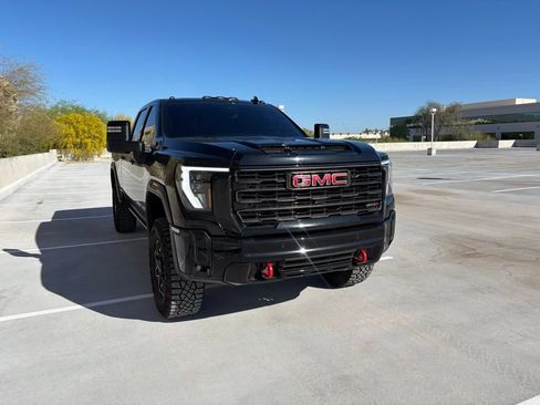 Used 2026 GMC Sierra 2500 AT4X AWD/4WD image 3