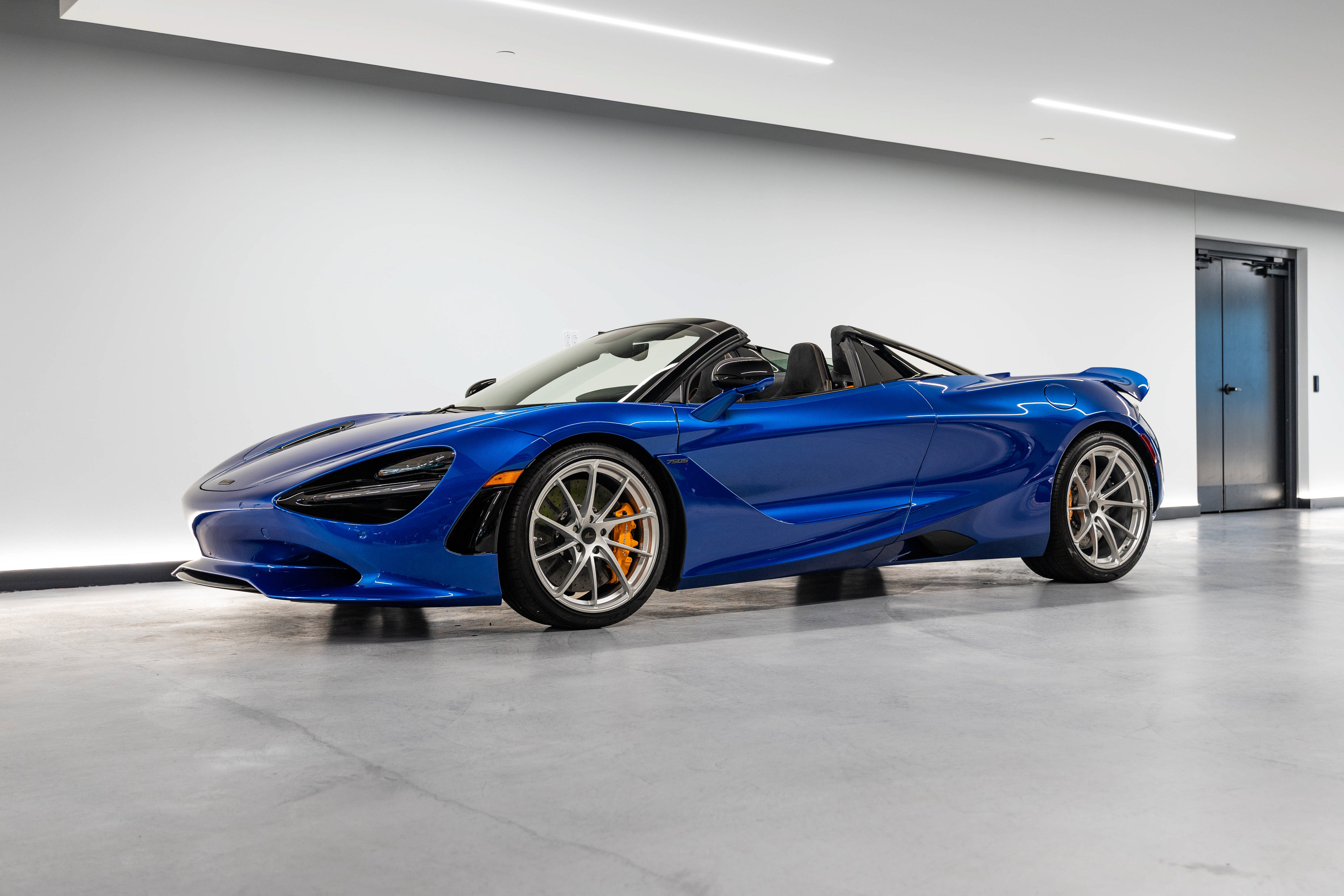 New 2027 McLaren 750S Spider RWD image 1