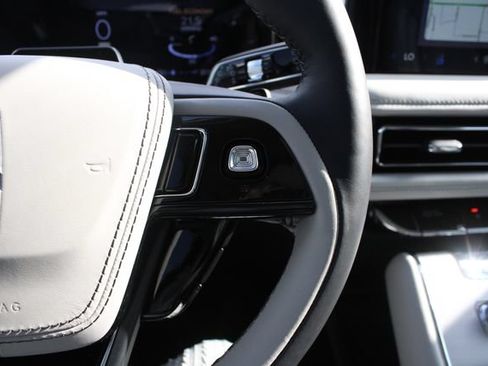 New 2026 Lincoln Aviator Reserve AWD/4WD image 42